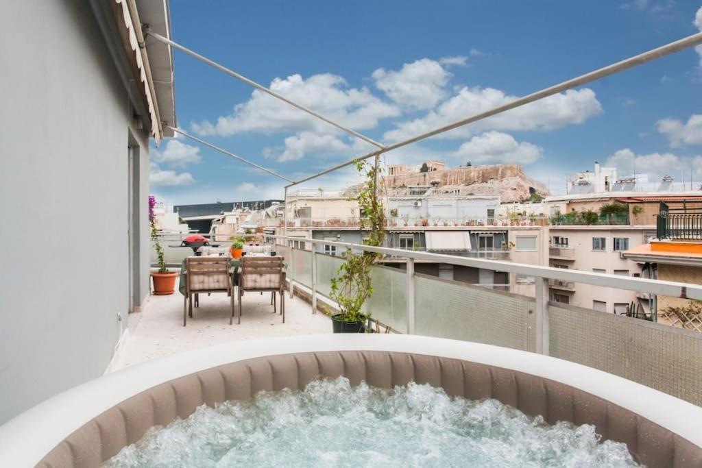 Lovely Apt W/Heated Jacuzzi &Full Acropolis View Apartment Athens Luaran gambar